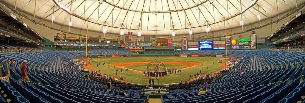 Rays open ALDS against Yankees before sellout crowd at Tropicana Field