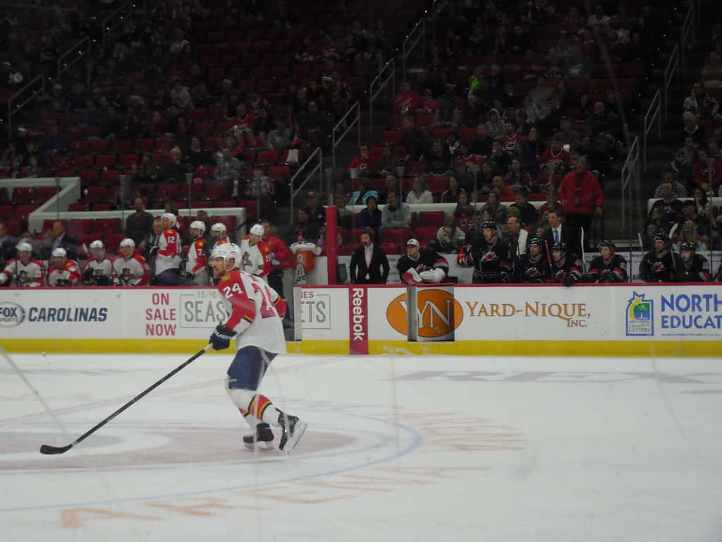 Gustav Forsling Scores With 4.3 Seconds Left as Panthers Spoil Hurricanes' Banner Night 1-0