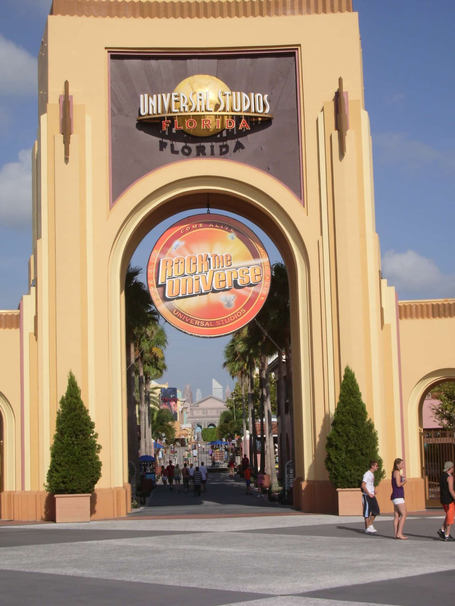 Epic Universe Marks One Year in Orlando, Reshaping the Theme Park Rivalry With Disney