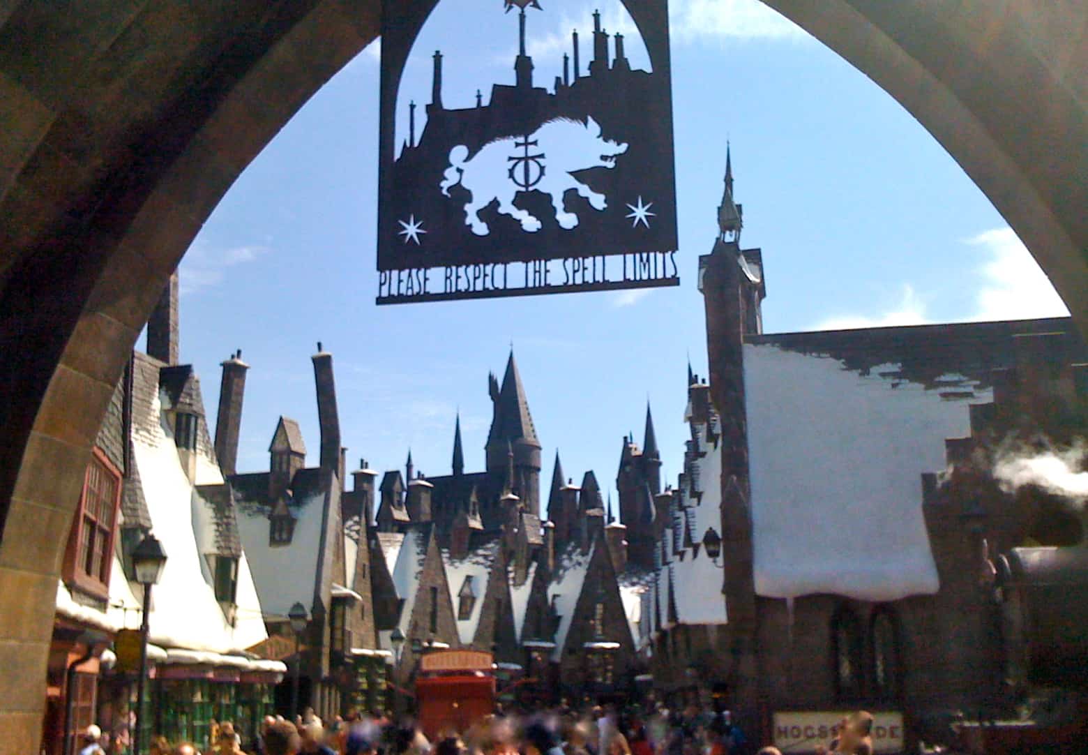 Orlando Theme Park Attendance Softens as Comcast Flags a Pressured Summer