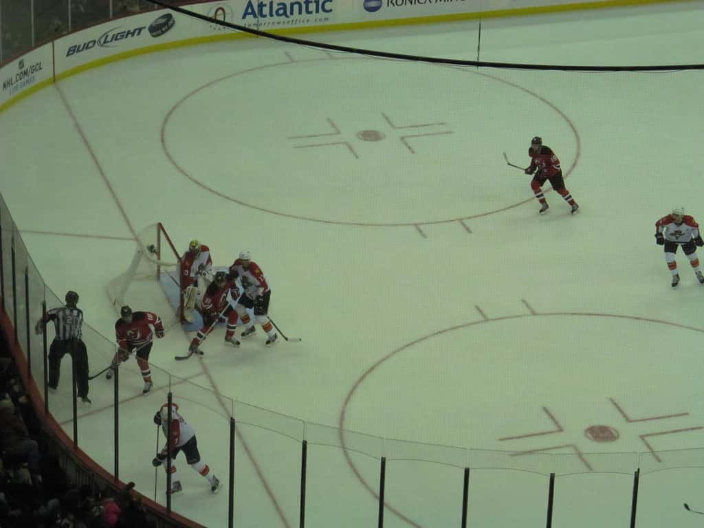 Panthers and Lightning Close the Preseason at Amerant Bank Arena With Barkov Back on the Ice