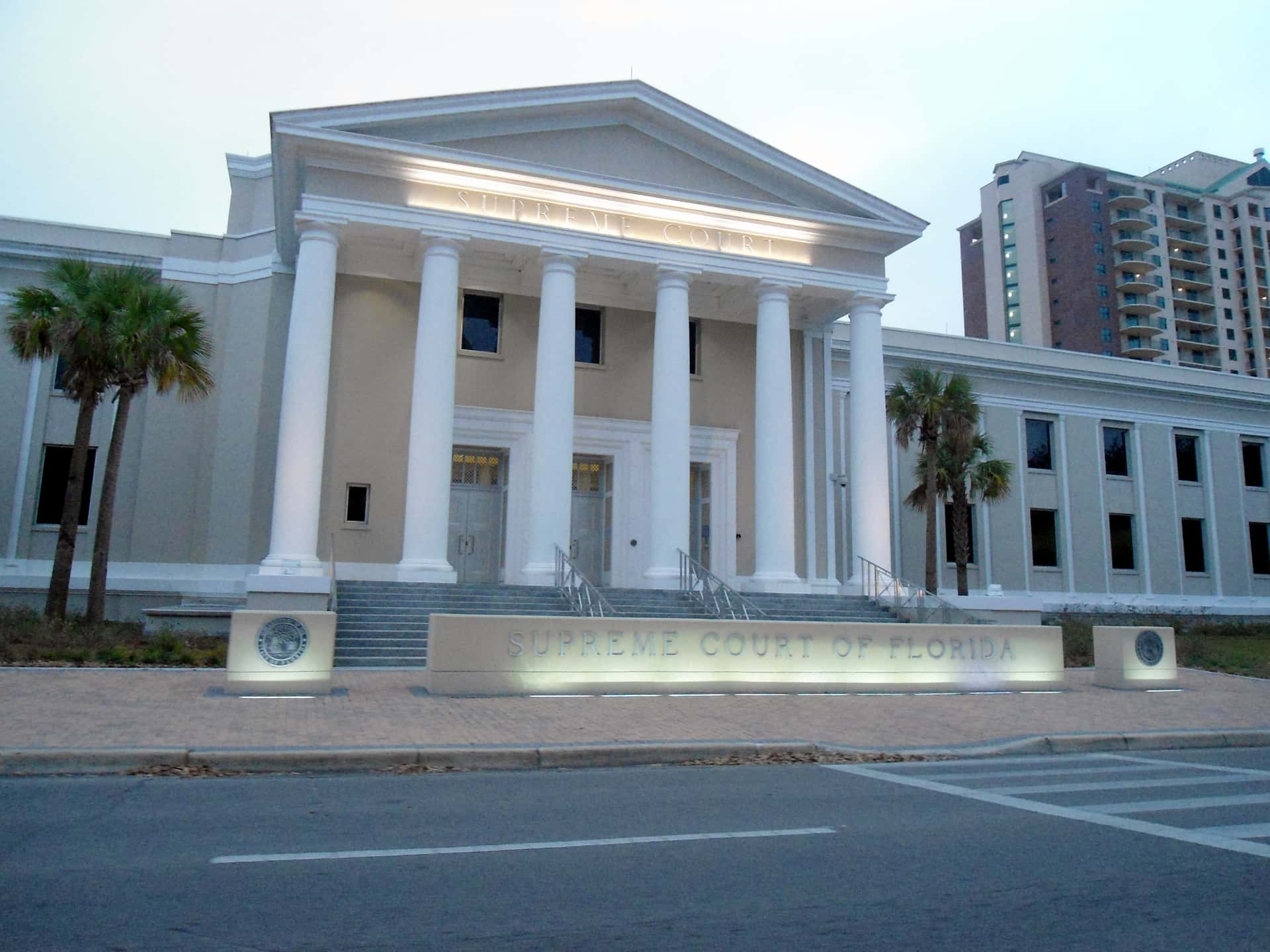 Orange County Judge Diana Tennis Resigns Rather Than Face Suspension Over 913 Political Donations