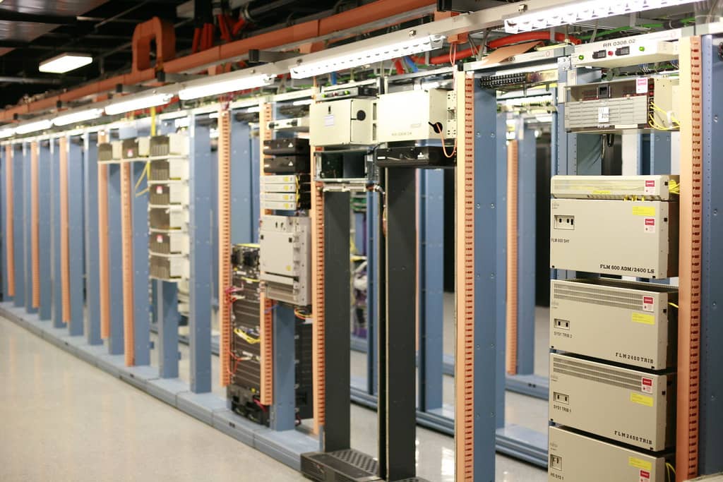Lakeland Moves Toward One-Year Moratorium on Large Data Centers as Power Demands Mount