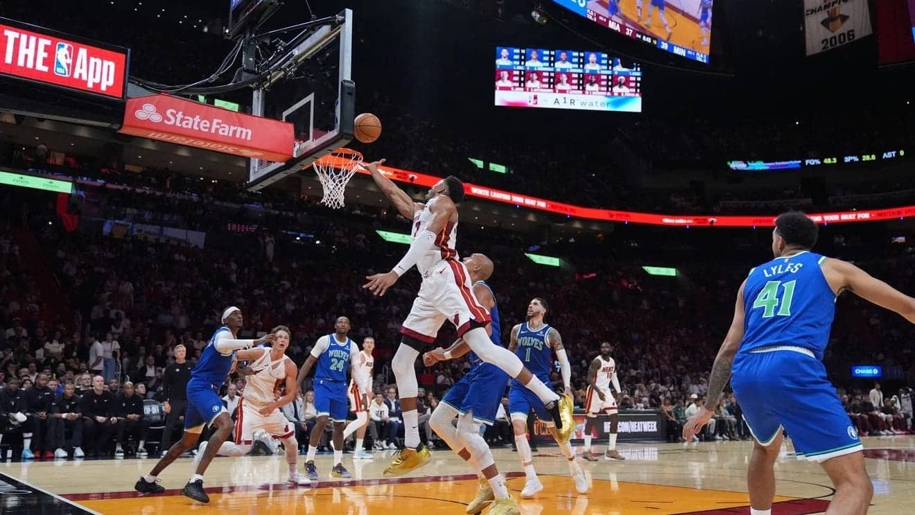 Cooper Flagg Outduels Giannis Antetokounmpo as Mavericks Beat Heat 113-109, Miami Falls to 0-4