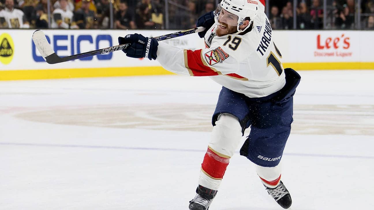 Brady Tkachuk Scores Natural Hat Trick, Matthew Tkachuk Adds 5 Assists as Panthers Rout Blue Jackets 7-3