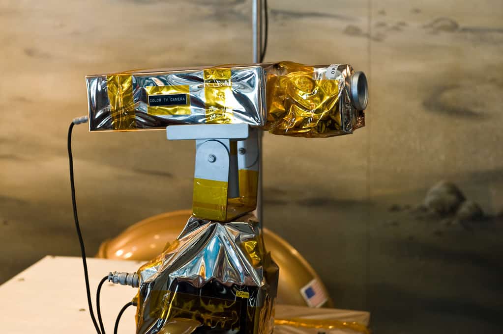 Artemis II Crew Returns to Kennedy Space Center After Moon Flight