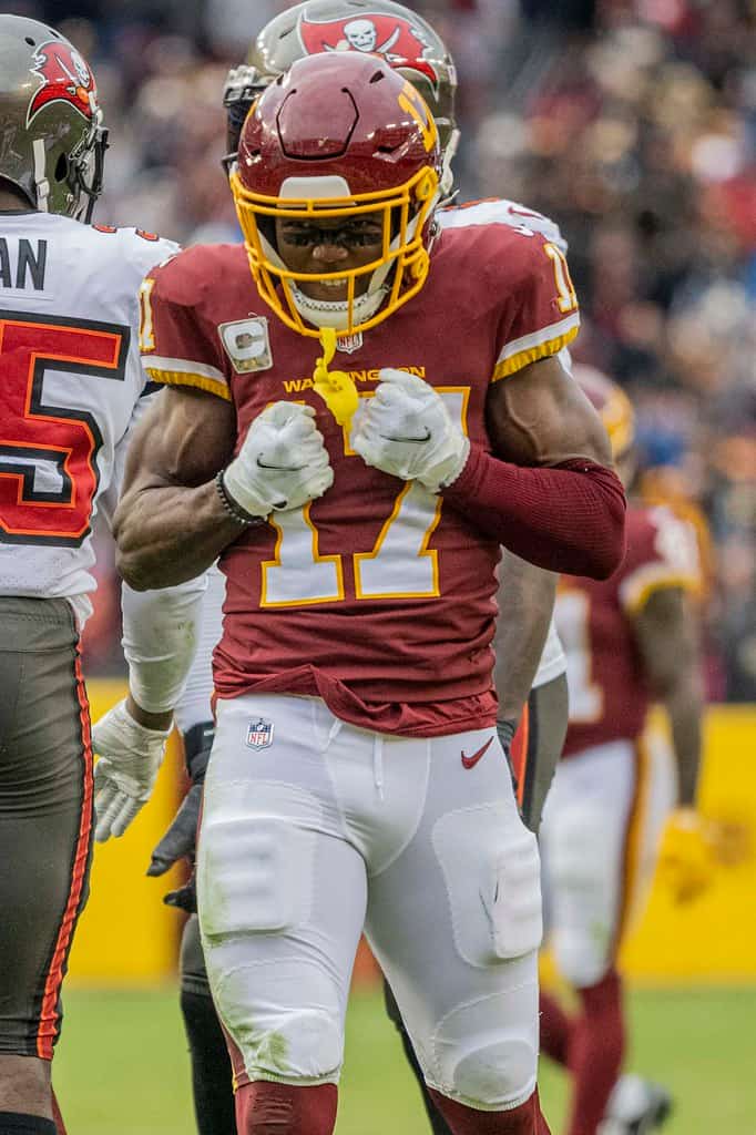 Buccaneers Open 0-2 for the First Time in 12 Years After a Rain-Delayed Loss to Cleveland