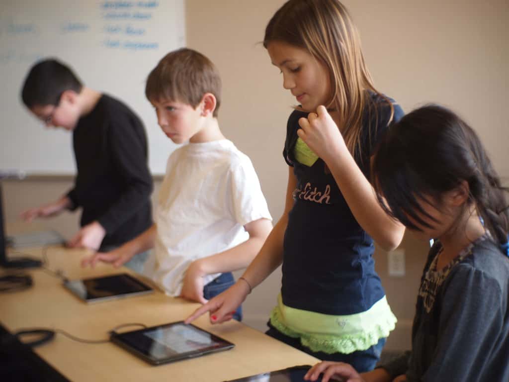 Florida's Bell to Bell Phone Ban Reaches Every District This Year