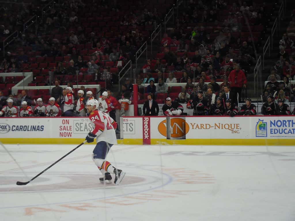 Gustav Forsling Scores With 4.3 Seconds Left as Panthers Spoil Hurricanes' Banner Night 1-0