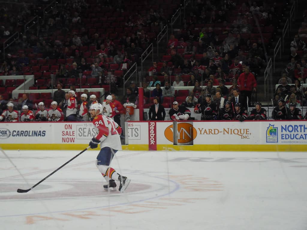 Gustav Forsling Scores With 4.3 Seconds Left as Panthers Spoil Hurricanes' Banner Night 1-0