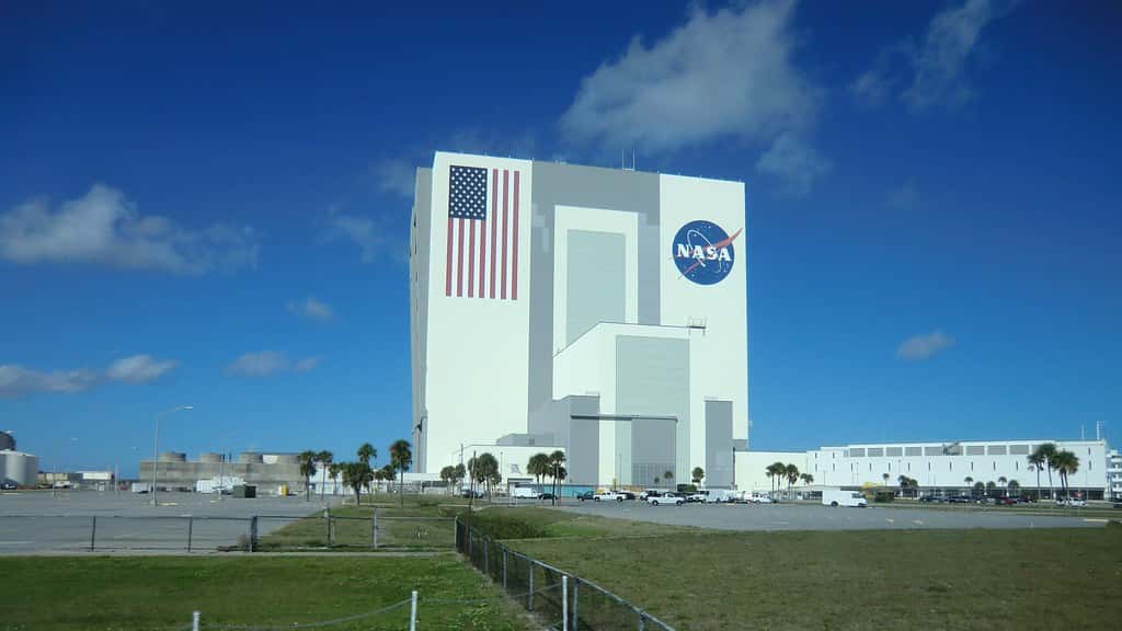 Artemis III Hardware Stacks Up at Kennedy Space Center