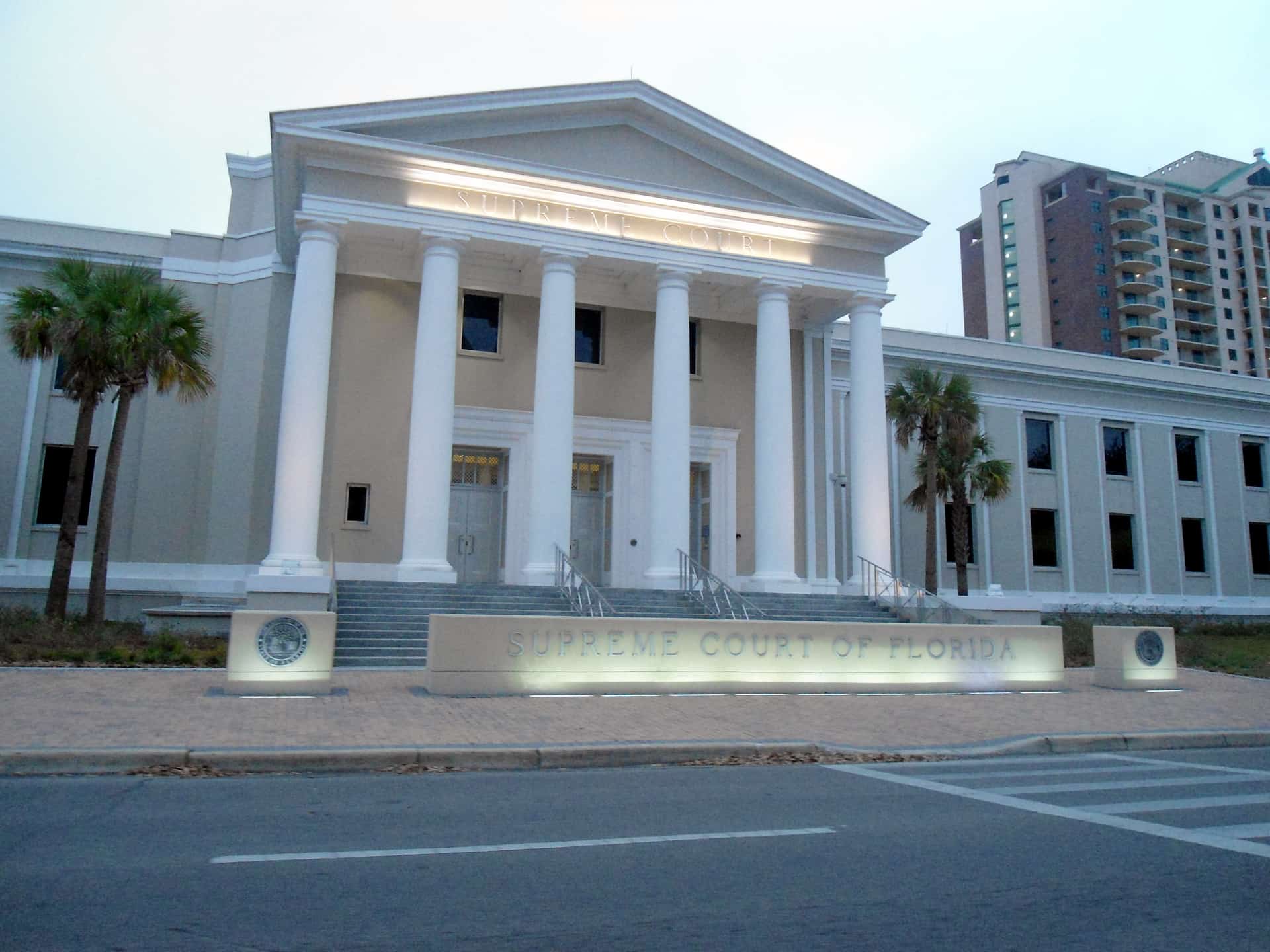 Orange County Judge Diana Tennis Resigns Rather Than Face Suspension Over 913 Political Donations