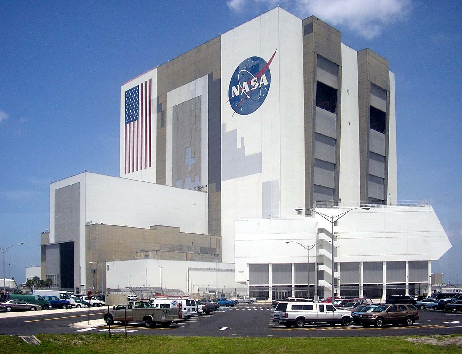 Second Kennedy Space Center Contractor Plans Layoffs as NASA Brings Work In-House
