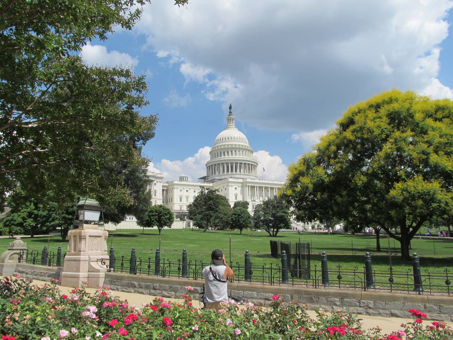 Venezuelan TPS Uncertainty Grips South Florida as Supreme Court Weighs Protected Status