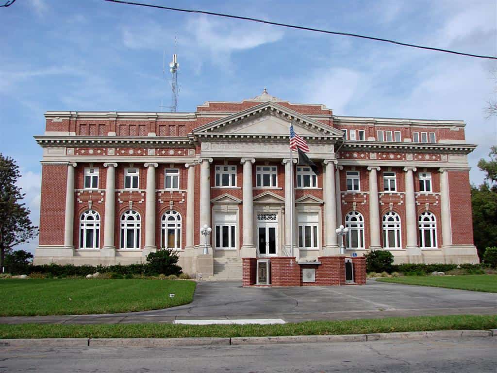 DeSoto County Commissioners Deadlock Again, Blocking AI Data Center Rezonings Near Arcadia for Second Night