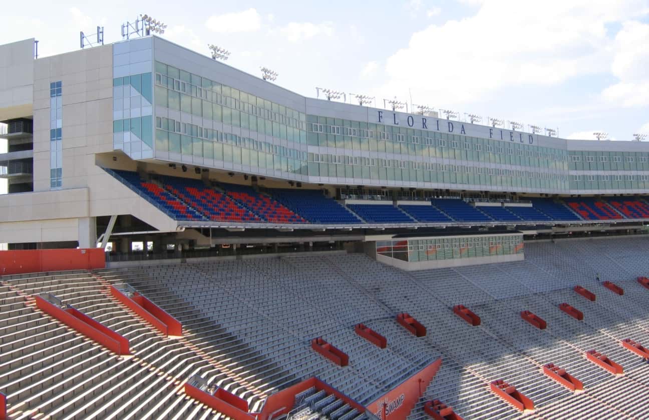Florida State Hosts No. 19 SMU on Labor Day in the Game That Defines Its September