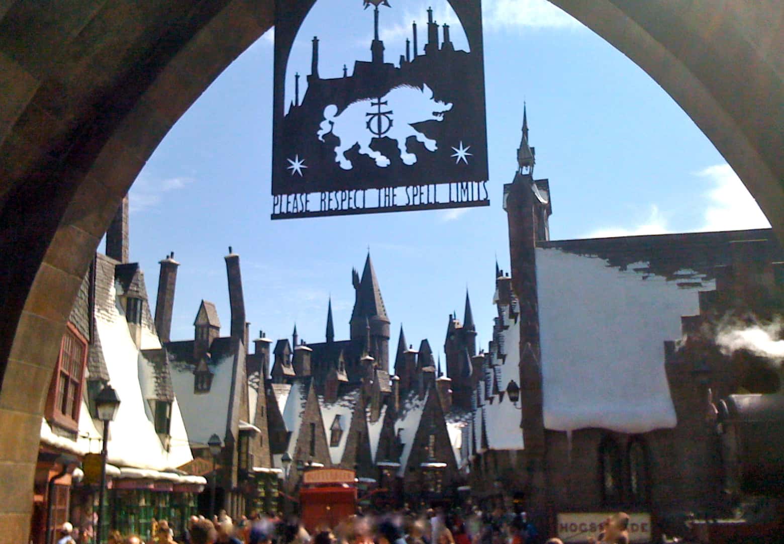 Orlando Theme Park Attendance Softens as Comcast Flags a Pressured Summer