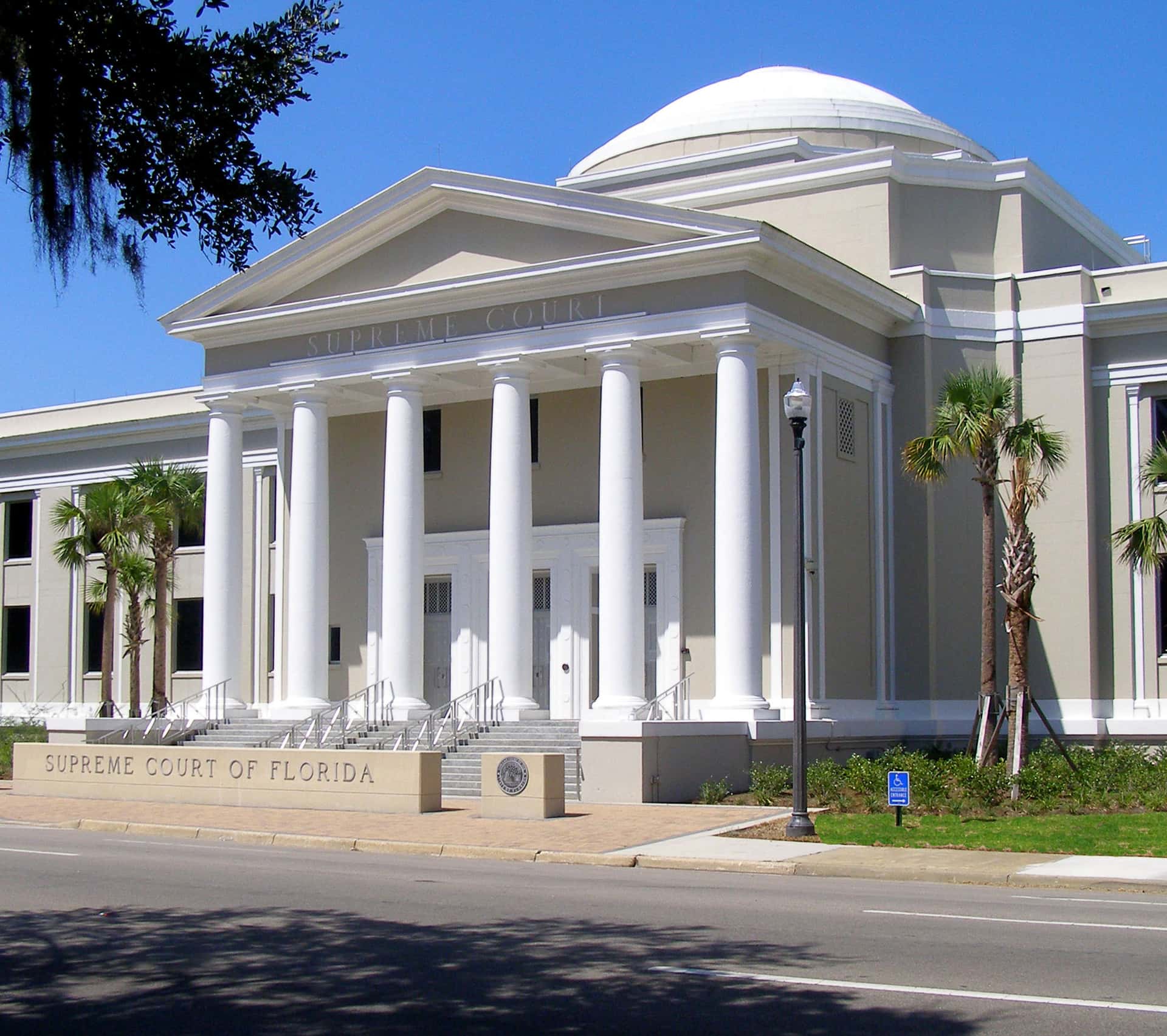 Florida Attorney General Proposes New Powers to Shut Down Scam Calls and AI Voice Fraud
