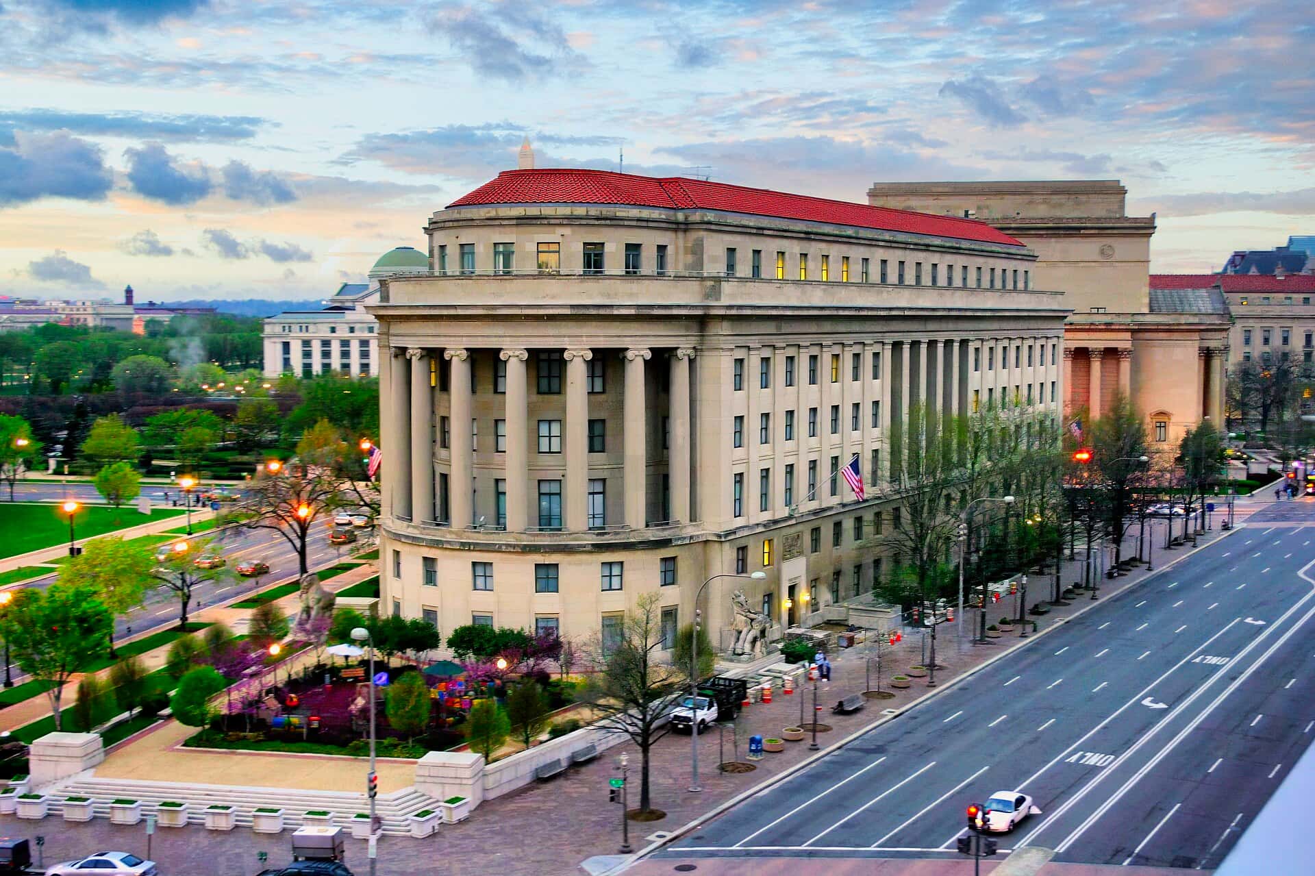 FTC settles with Orlando's Greenway Auto Group over hidden fees and deceptive car price ads