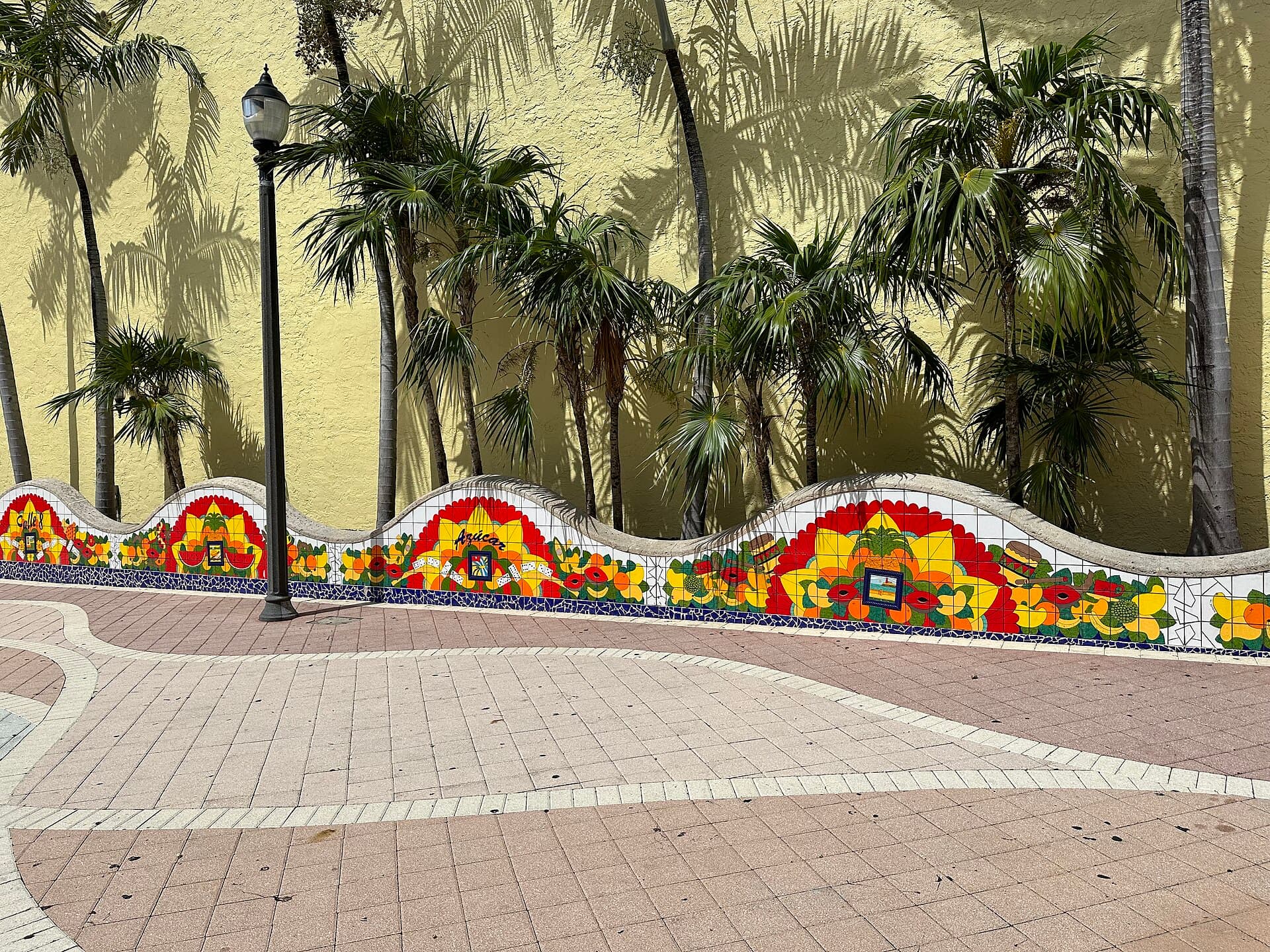 Caribbean Military Campaign Reverberates Through Florida's Venezuelan and Cuban Communities