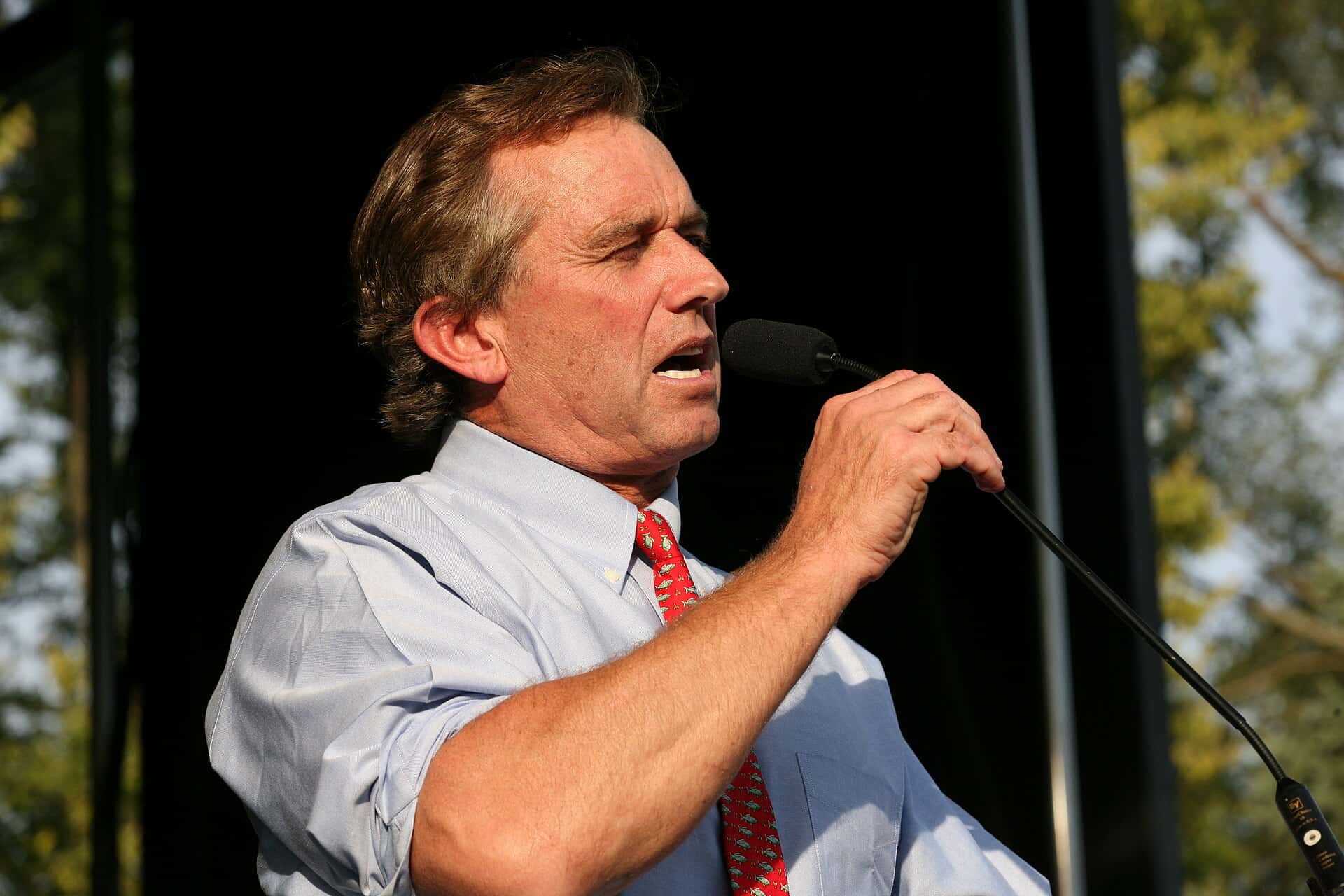 RFK Jr. Brings Medical School Nutrition Push to Orange Park as UF, LMU and Jacksonville Programs Sign On