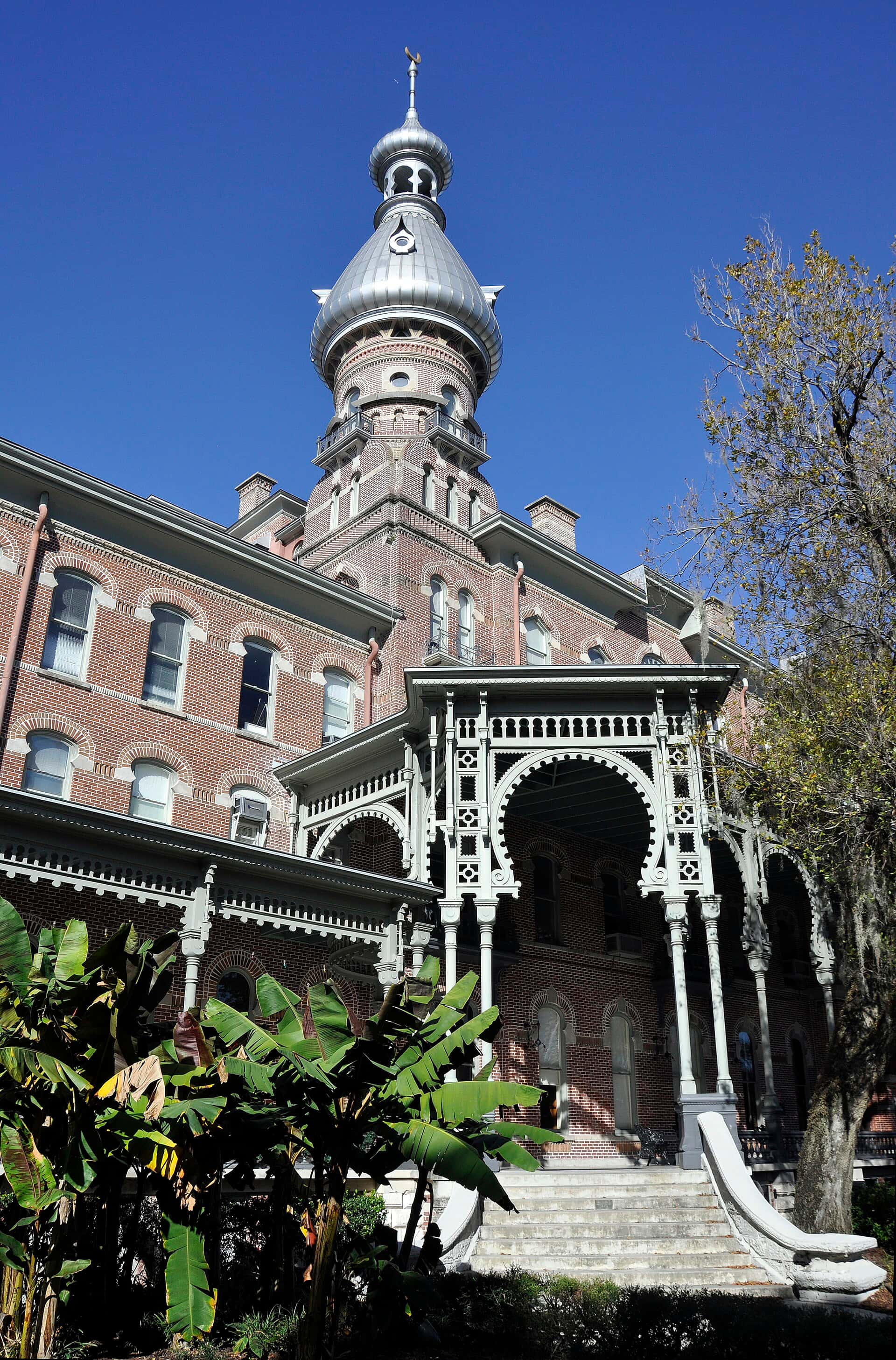 University of Tampa President Teresa Abi-Nader Dahlberg to Step Down at End of Fall Term