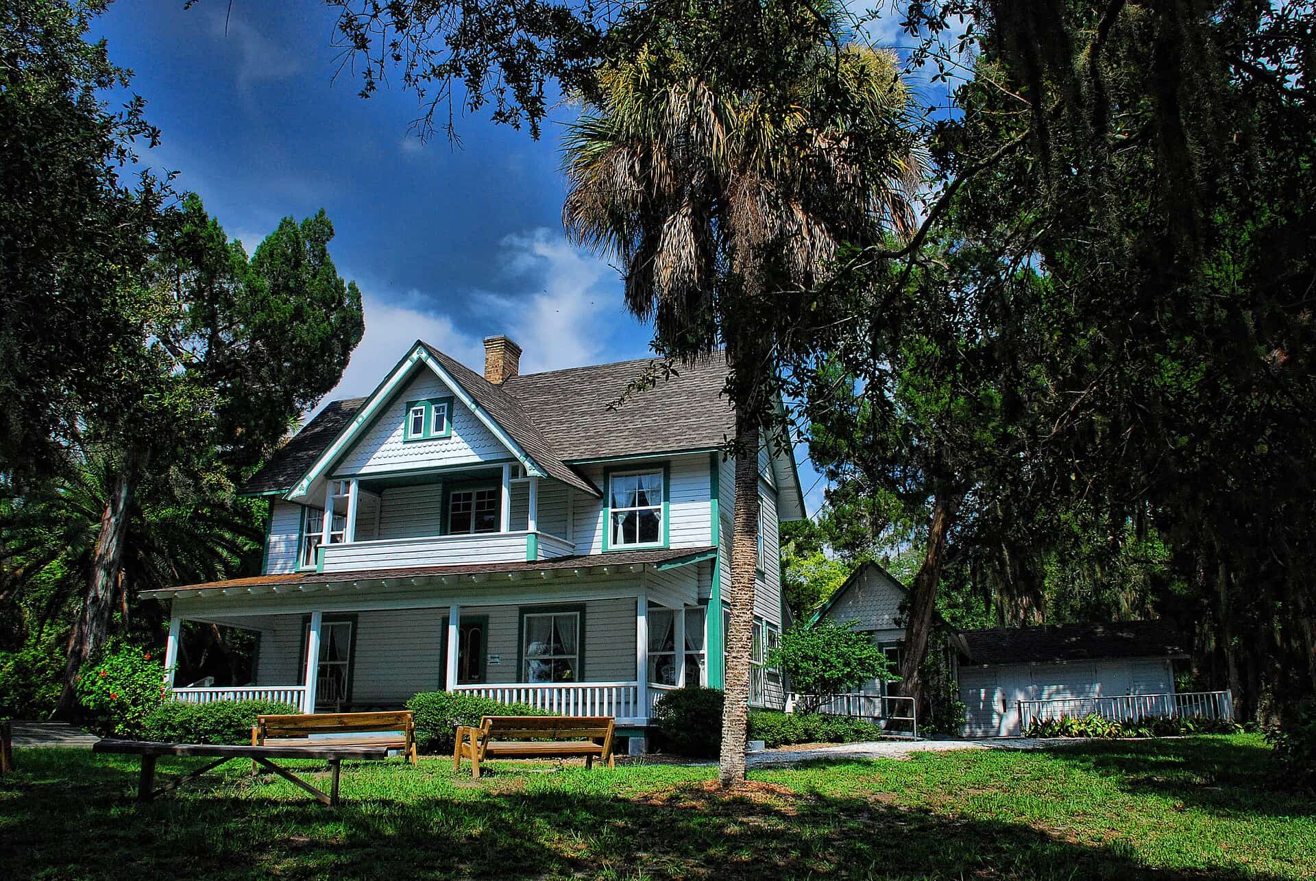 Florida Home Sales Rise for an 11th Straight Month as the Condo Market Splits From Single-Family