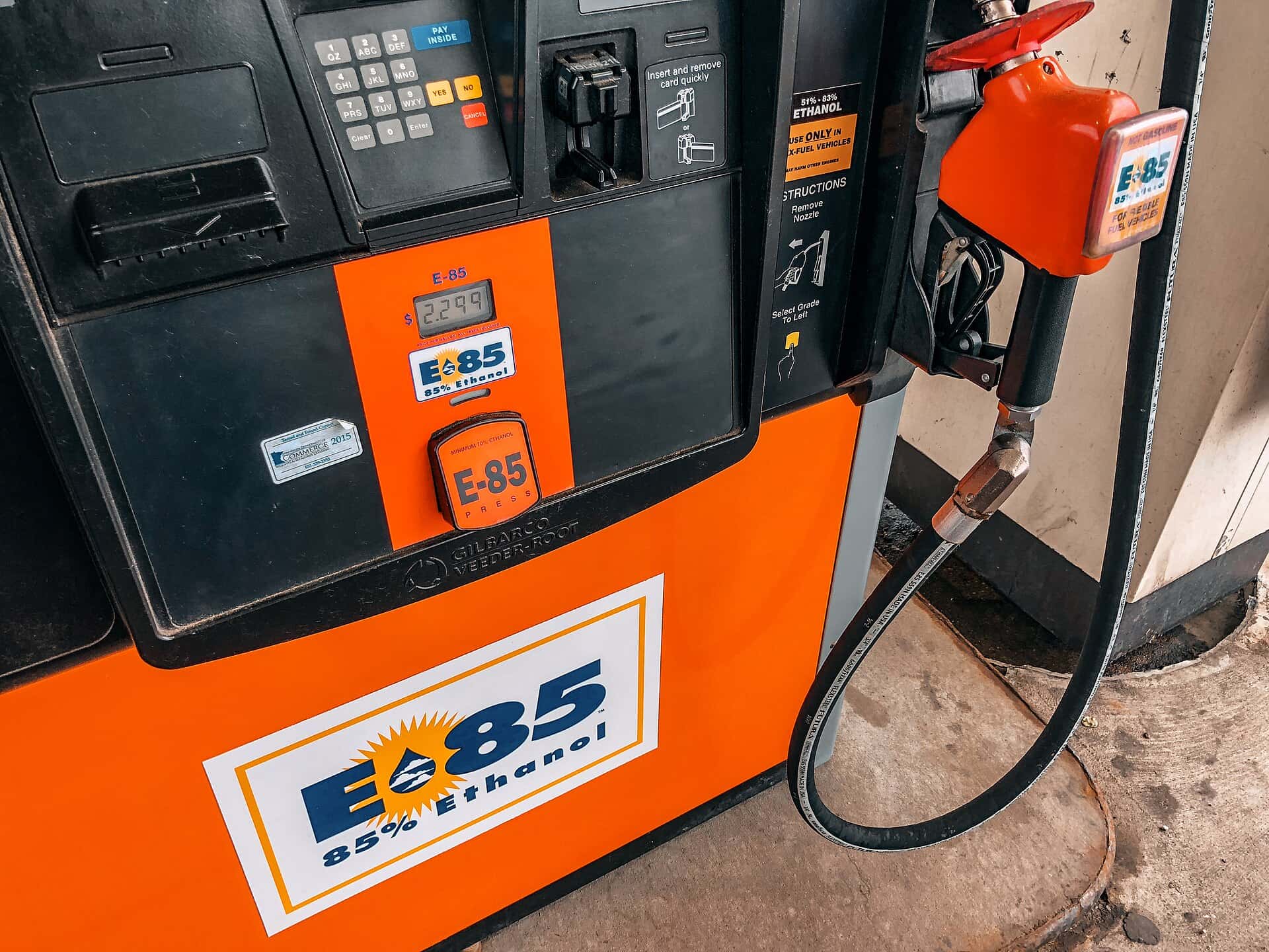 Florida Gas Prices Tumble as Iran Ceasefire Talks Ease Oil Markets