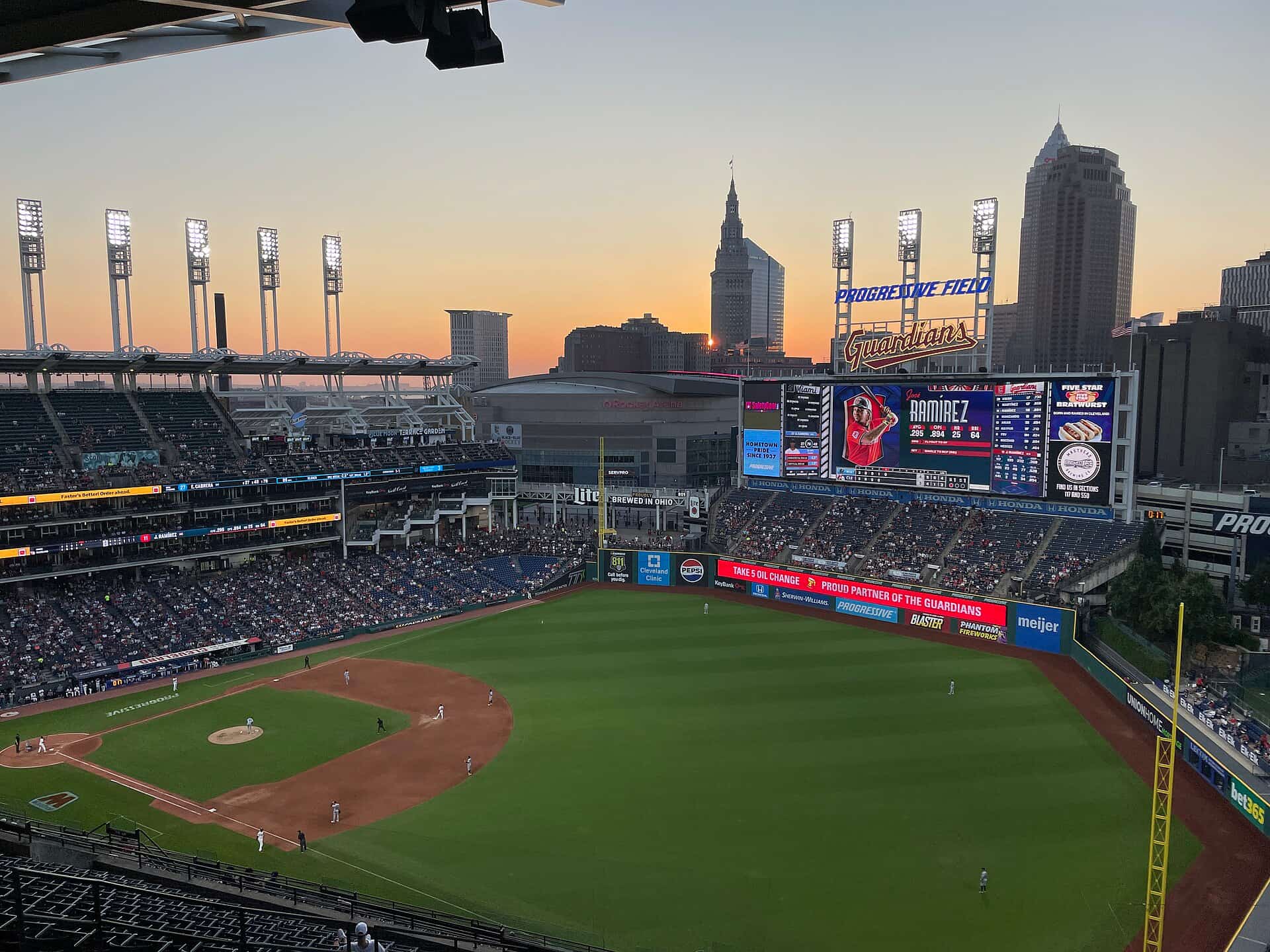 Marlins' Six-Game Win Streak Ends on Bases-Loaded Heartbreaker in Pittsburgh