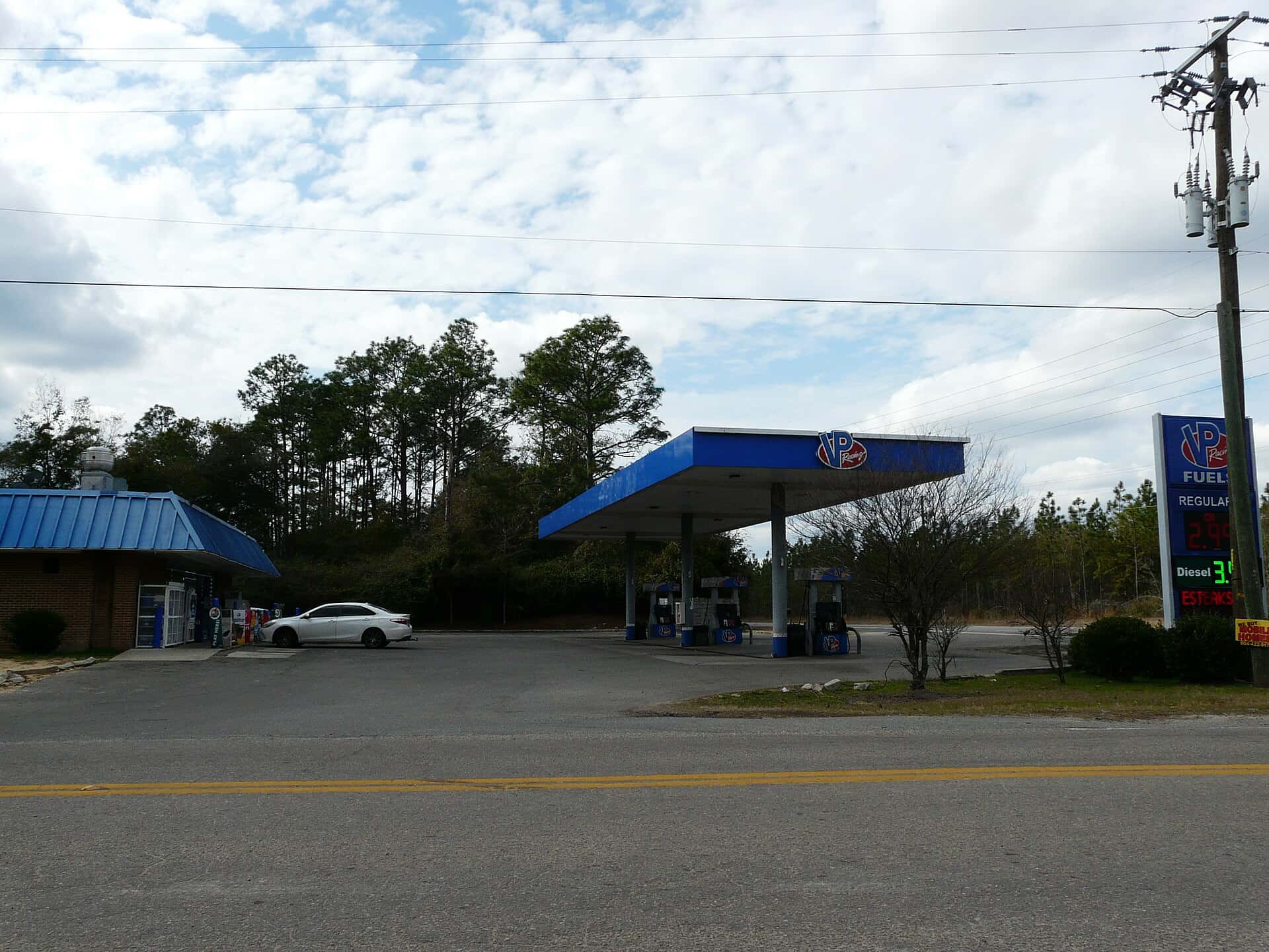 Florida Gas Prices Drop 29 Cents in a Week but Remain Above $4 a Gallon