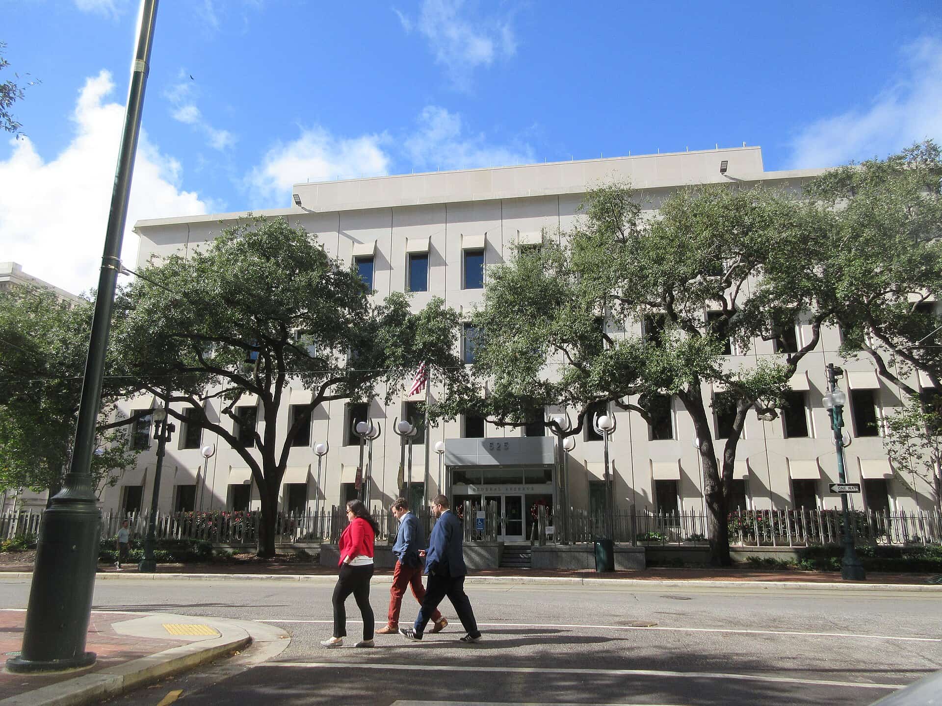 As Fed Holds Rates Steady, Florida Homebuyers Feel the Squeeze of Stubborn Mortgage Costs