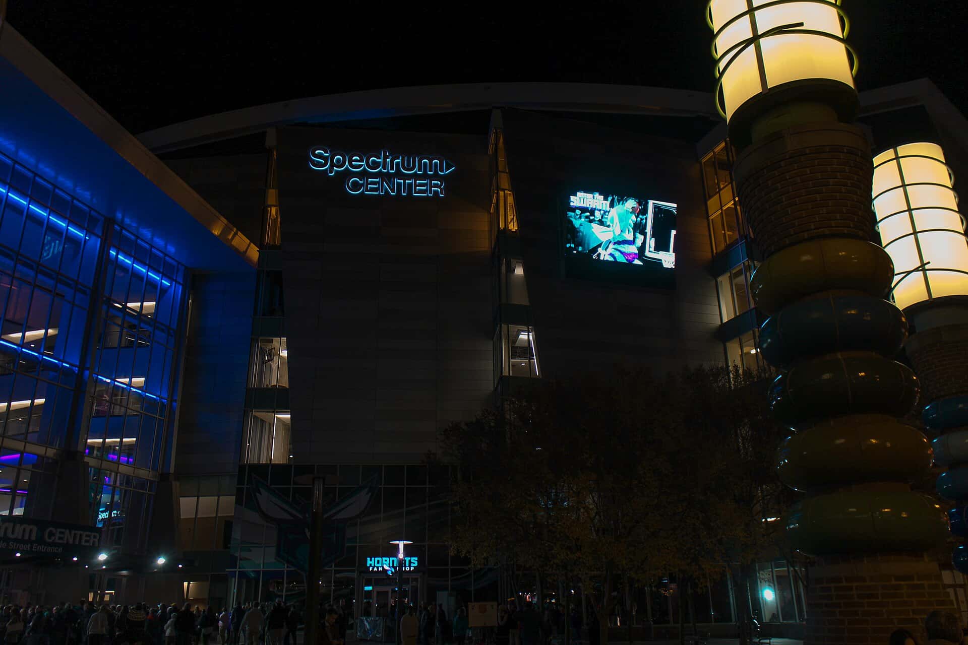 Hornets Beat Heat 115-110 as Giannis Antetokounmpo Fouls Out and Miami Falls to 0-3