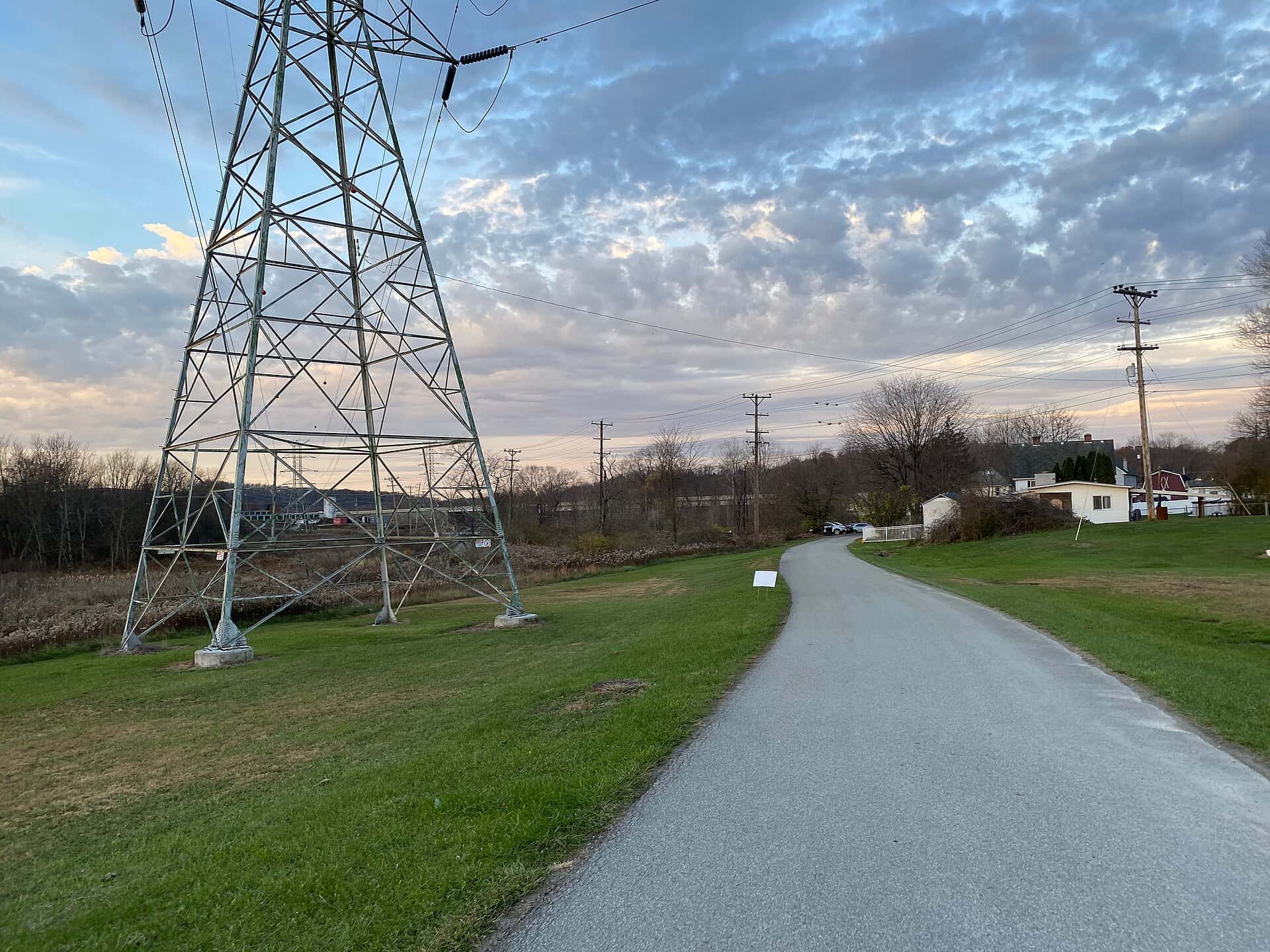 Florida's New Data Center Law Sets Utility Rules as AI Boom Drives Power Demand