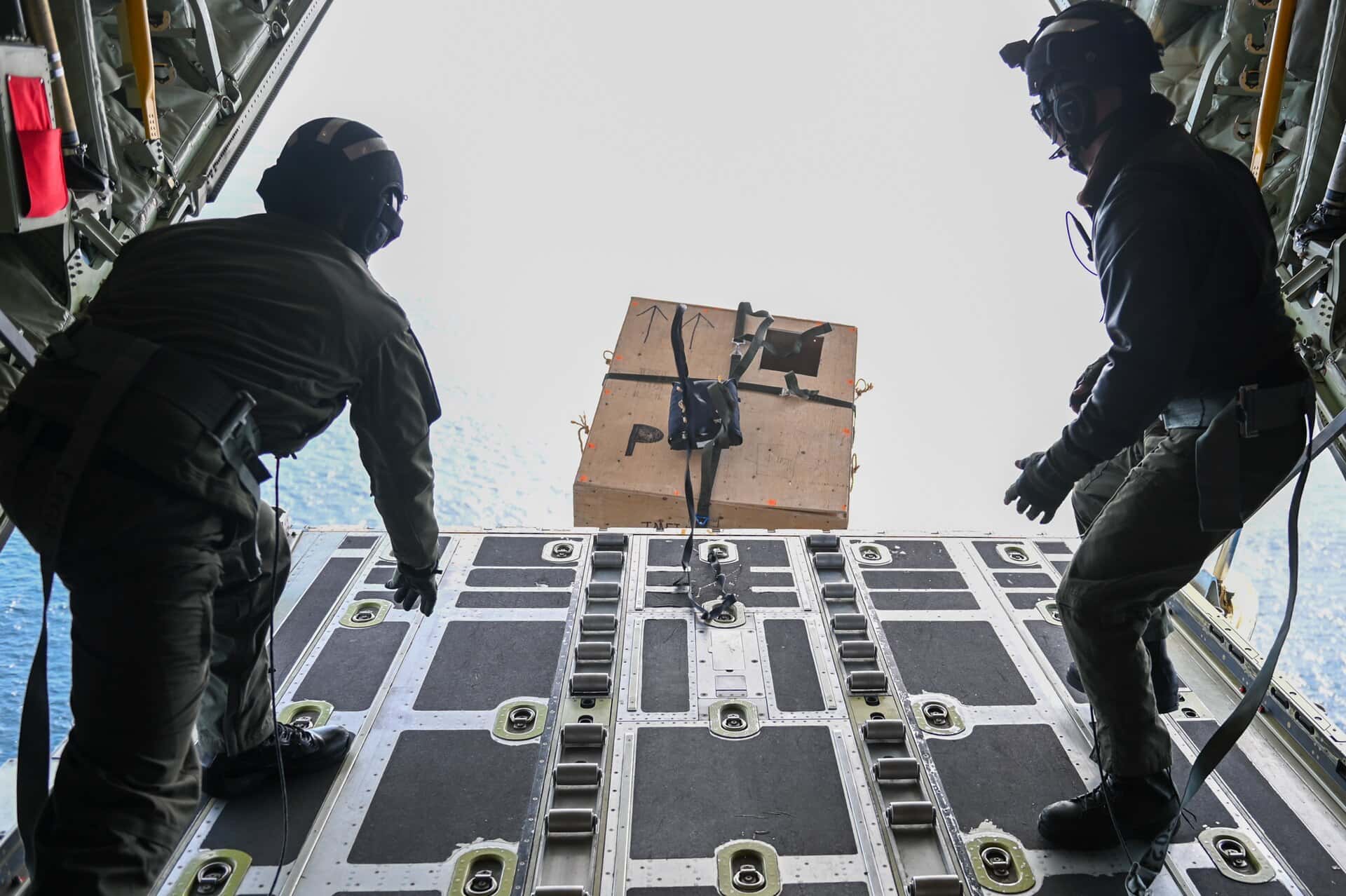 Coast Guard Cutter Tampa offloads $226.7 million in cocaine and marijuana at Port Everglades